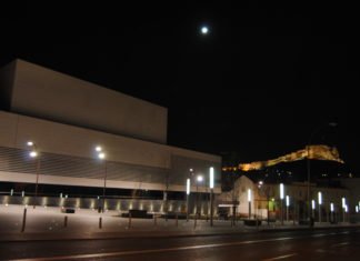 Alicante apuesta por la música durante las noches para reactivar el sector del turismo durante el verano