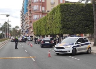 Alicante refuerza los controles de tráfico de alcohol y drogas los fines de semana