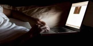 La policía nacional detiene en la Pobla del Duc a un hombre que ofrecía dinero a menores a través de redes sociales para verlos desnudos