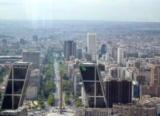 Madrid reduce en un 65% las viviendas públicas asaltadas gracias a la Mesa contra la Ocupación