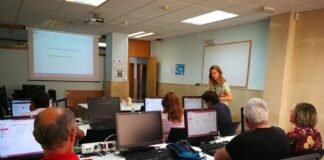 El SEF de Murcia mantiene en agosto su programa de talleres gratuitos que ayudan a las personas en desempleo a encontrar trabajo