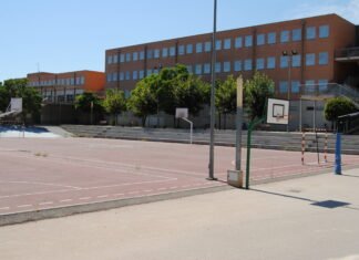 El alcalde de Alicante critica la falta de planificación y decisión del conseller Marzà ante el inicio del curso