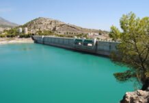 Los pantanos de Alicante cerrarán el año hidrológico con excelentes reservas de agua
