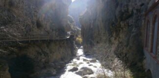 Usted a las Marismillas…..y yo a Castril