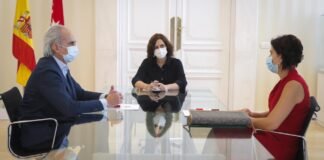 Díaz Ayuso se reúne con el sindicato de enfermería SATSE Madrid