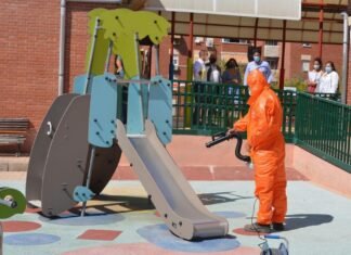 Alicante destina 2.000.000 de euros a la desinfección de covid de los centros escolares