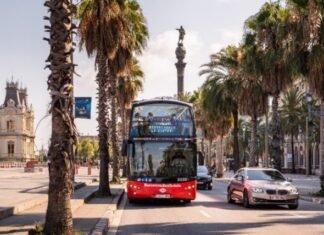 El itinerario del Bus Turístic “Barcelona panorámica” alarga la temporada hasta finales de septiembre