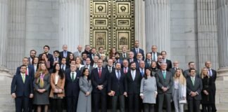 Vox continuaría haciendo historia entrando en el Parlamento de Cataluña con cuatro escaños