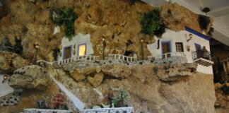 La plaza del Ayuntamiento de Alicante contará estas Navidades con el Belén más grande del mundo