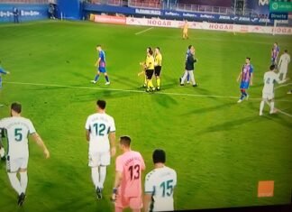 El Elche vuelve a hacer historia en Ipurúa y suma tres puntos en su primera salida de la temporada