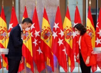 Madrid enfurece ante el caos creado por los políticos a costa de la politización de la pandemia