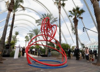 La Comunitat Valenciana rinde homenaje a las víctimas de la COVID-19