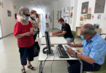 El Ayuntamiento de Alicante realiza un nuevo reparto gratuito de mascarillas a mayores de 65 años