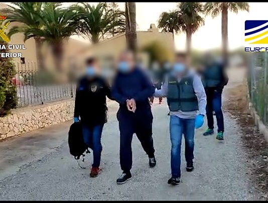 La Guardia Civil detiene a un captador del DAESH en la localidad alicantina de Altea