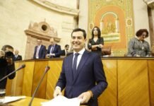 El presidente andaluz anuncia una inyección de 50.000.000 € más para reforzar la sanidad en todo el territorio de Andalucía