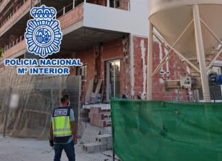 La Policía Nacional detiene en Elche a una persona que se disfrazó de albañil para robar en una obra