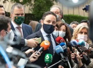 VOX presenta dos recursos de inconstitucionalidad y amparo al Estado de Alarma de Sánchez e Iglesias