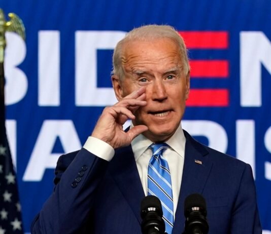 A Joe Biden se le atraganta el pavo del Día de Acción de Gracias y deja de ser presidente de USA por «evidencias de fraude»