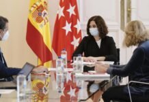 Díaz Ayuso analiza con el sector del transporte de carretera su situación frente al COVID-19