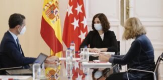 Díaz Ayuso analiza con el sector del transporte de carretera su situación frente al COVID-19