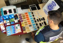 La Policía Nacional detiene en Benidorm a cuatro miembros de una organización criminal dedicada a estafas masivas a través de internet