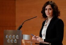 Díaz Ayuso pide a la Unión Europea que valide los test COVID-19 en las farmacias