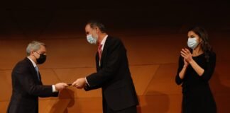 Los Reyes de España presiden la entrega de la XXXVII edición del Premio de Periodismo “Francisco Cerecedo”