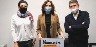 Díaz Ayuso defiende en Barcelona a empresarios, las familias, el español y la libertad educativa