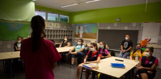 Las enfermeras escolares de Onda llevan 75 días fuera de los colegios esperando la autorización de la Generalitat