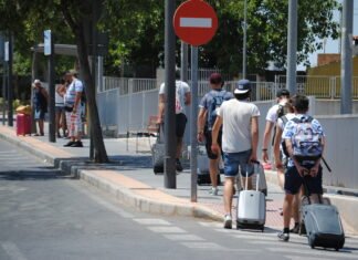 El sector del taxi de la Comunidad Valenciana tendrá ayudas directas de la Generalitat para paliar las pérdidas por la pandemia
