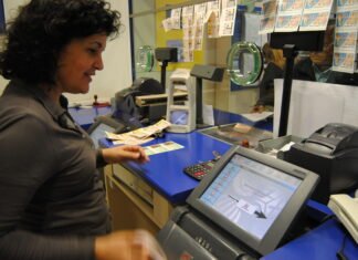 Cuatro administraciones de la provincia de Alicante reparten el segundo premio de la Lotería Nacional gracias al 24.819