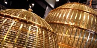 Españoles unidos por la tradición de la Lotería de Navidad