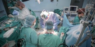 El gobierno anuncia 16.716 contagios en las últimas 24 horas con 247 muertes por covid en España