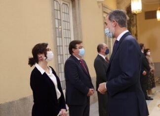 Díaz Ayuso ratifica el “compromiso total” de la Comunidad de Madrid con la lengua española