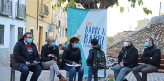 La alcaldesa de Onda regresa con su equipo a las plazas de la localidad con el fin de acercarse a sus vecinos en la campaña ‘Onda barri a barri’
