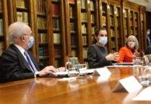 La Reina de España Doña Letizia presidió el Patronato FundéuRAE en una reunión sobre el buen uso del español en los medios de comunicación