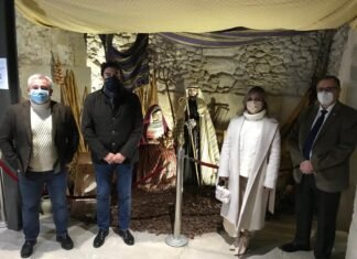 Las Cofradías de Semana Santa de Alicante dan vida a la Navidad montando un Portal de Belén en una casa de la huerta alicatina
