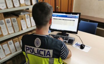 La Policía Nacional detiene a una mujer en Benidorm por simular ser víctima de un robo con violencia de más de 6.000 euros
