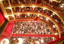 Cultura proporciona a los ayuntamientos de Murcia un catálogo con 256 espectáculos para realizar su programación de artes escénicas y música