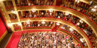 Cultura proporciona a los ayuntamientos de Murcia un catálogo con 256 espectáculos para realizar su programación de artes escénicas y música