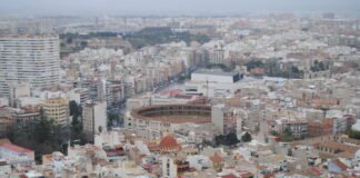 Abuelos y nietos de Alicante podrán disfrutar el 24 de septiembre de cine gratuito en la Plaza de Todos alicantina