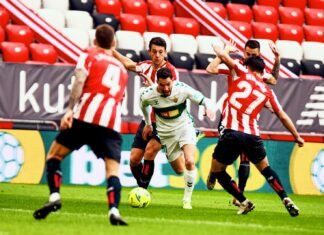 San Mamés no trató bien al Elche en una tarde lluviosa típicamente bilbaína