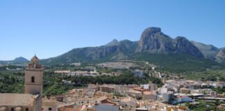 Polop votará mañana viernes en pleno extraordinario aplicar nuevas medidas para frenar los contagios y aprobar ayudas