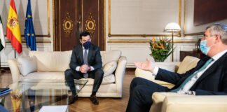 Juanma Moreno aplaude la apuesta de Renault para que Andalucía tenga un papel relevante en el futuro de la compañía