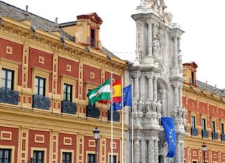 La Junta de Andalucía no podrá tener altos cargos encausados por corrupción o con cuentas en paraísos fiscales