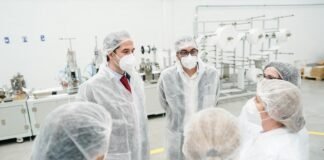 Madrid solicitará al Gobierno la reducción del IVA del 21% al 4% para las mascarillas FFP2