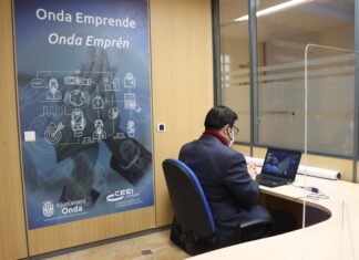 «Onda Emprende» arranca con fuerza asesorando a 12 vecinos para crear empresas y negocios innovadores