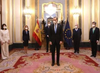 Su Majestad el Rey asistió, junto a los representantes de los máximos poderes institucionales, al acto que conmemora el 40 aniversario del 23-F de 1981