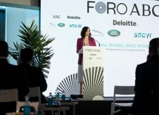 Díaz Ayuso propone un salario mínimo exento de impuestos y cotizaciones