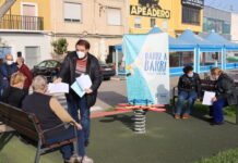 Ballester escucha a los vecinos del Apeadero de Betxí y les dota de servicio de autobús gratuito hasta Onda
